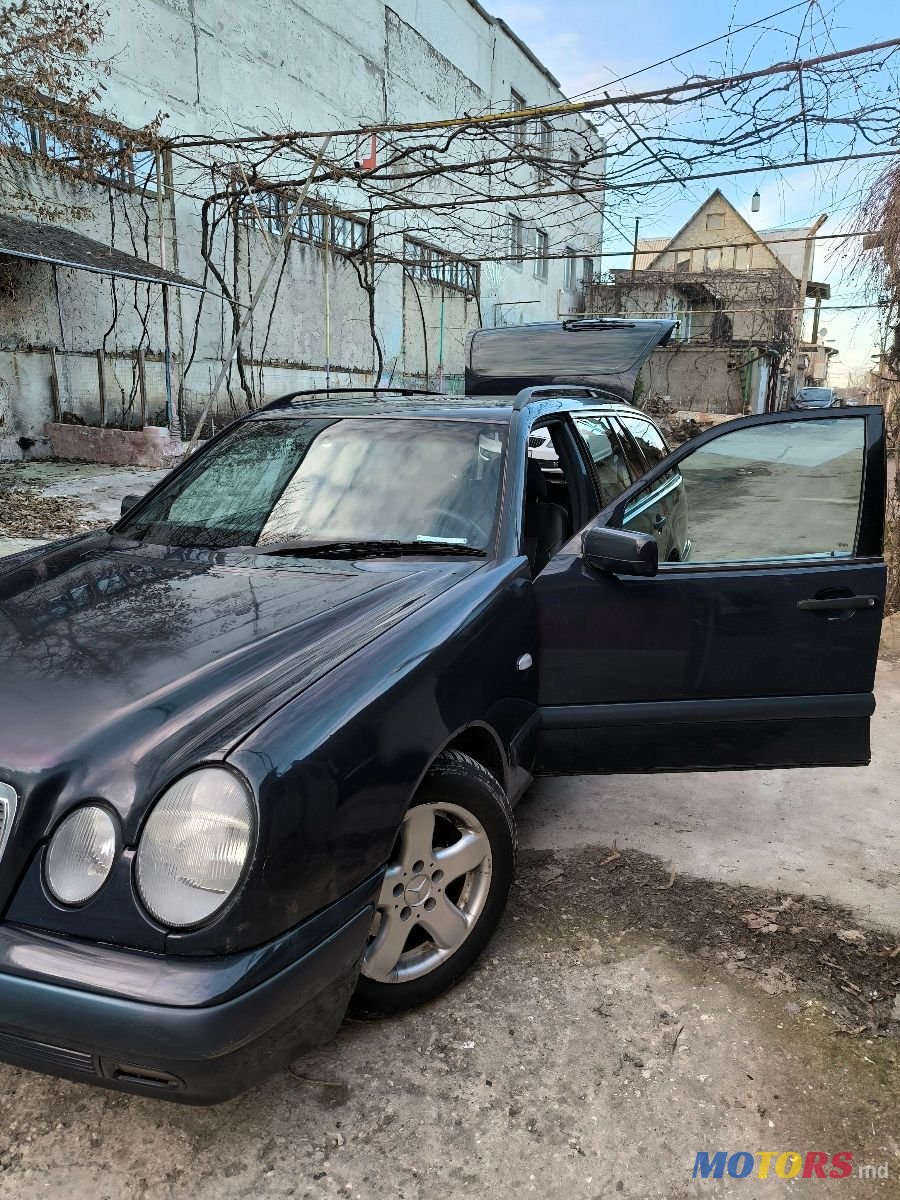 1999' Mercedes-Benz E Класс photo #1