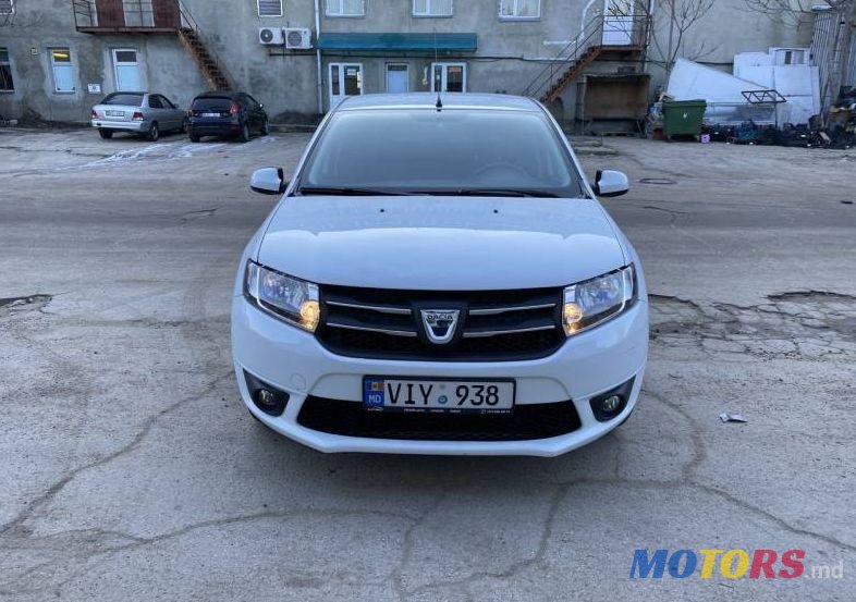 2014' Dacia Sandero photo #3