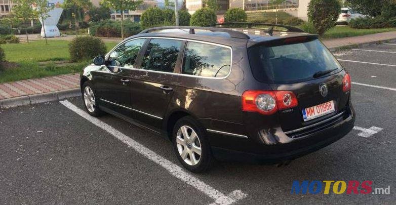 2008' Volkswagen Passat photo #2