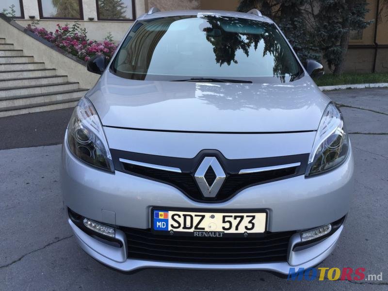2014' Renault Scenic photo #1