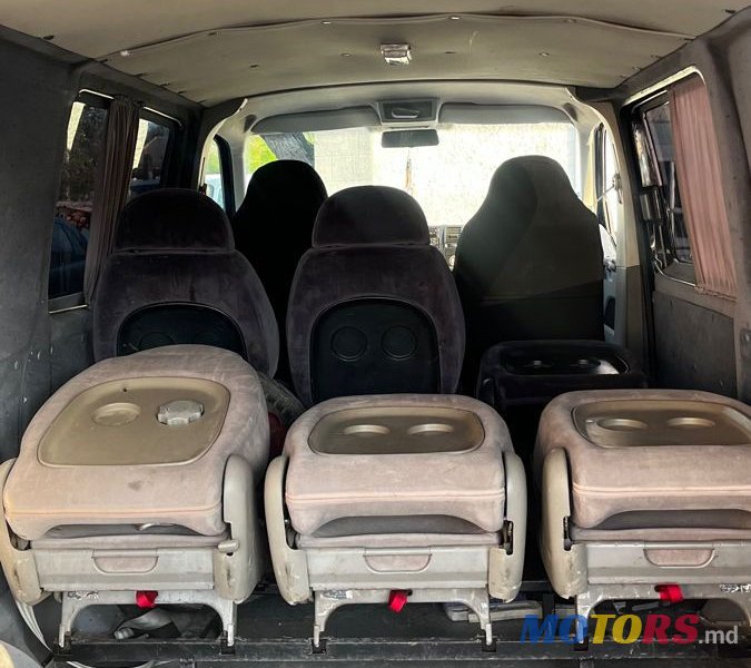 2003' Volkswagen Transporter photo #6
