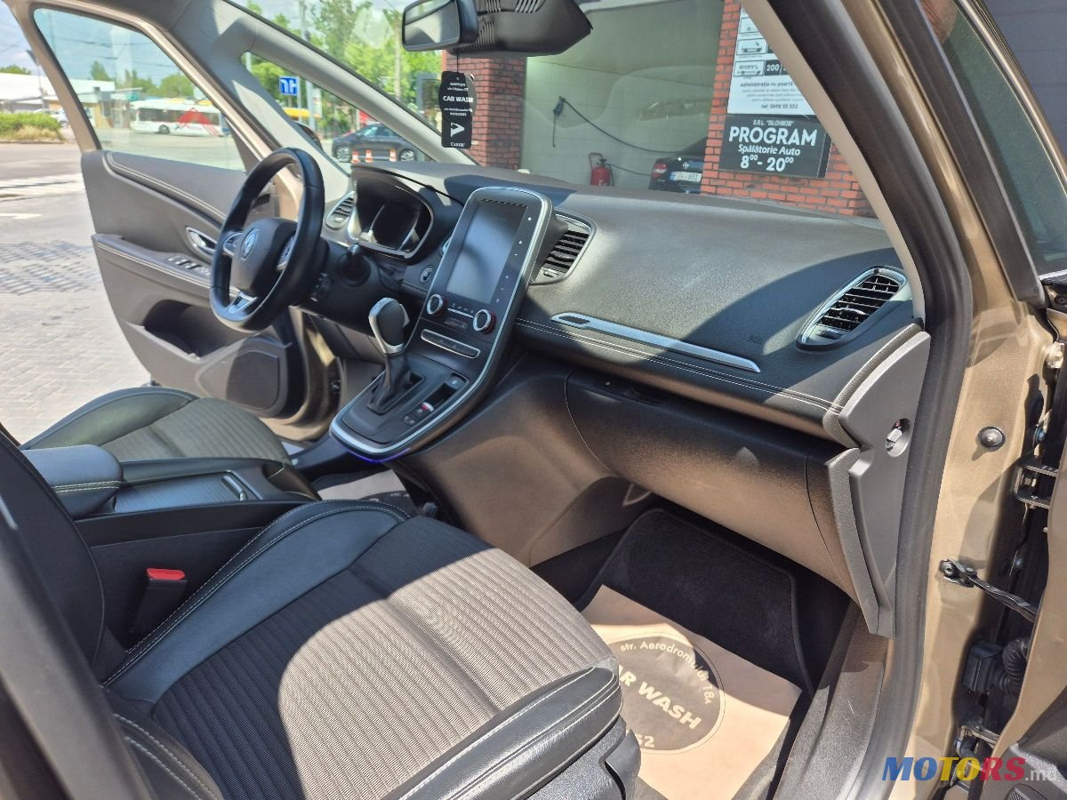 2017' Renault Grand Scenic photo #5