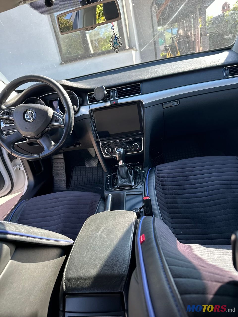 2014' Skoda Superb photo #2