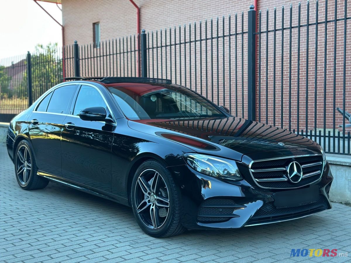 2020' Mercedes-Benz E-Class photo #2
