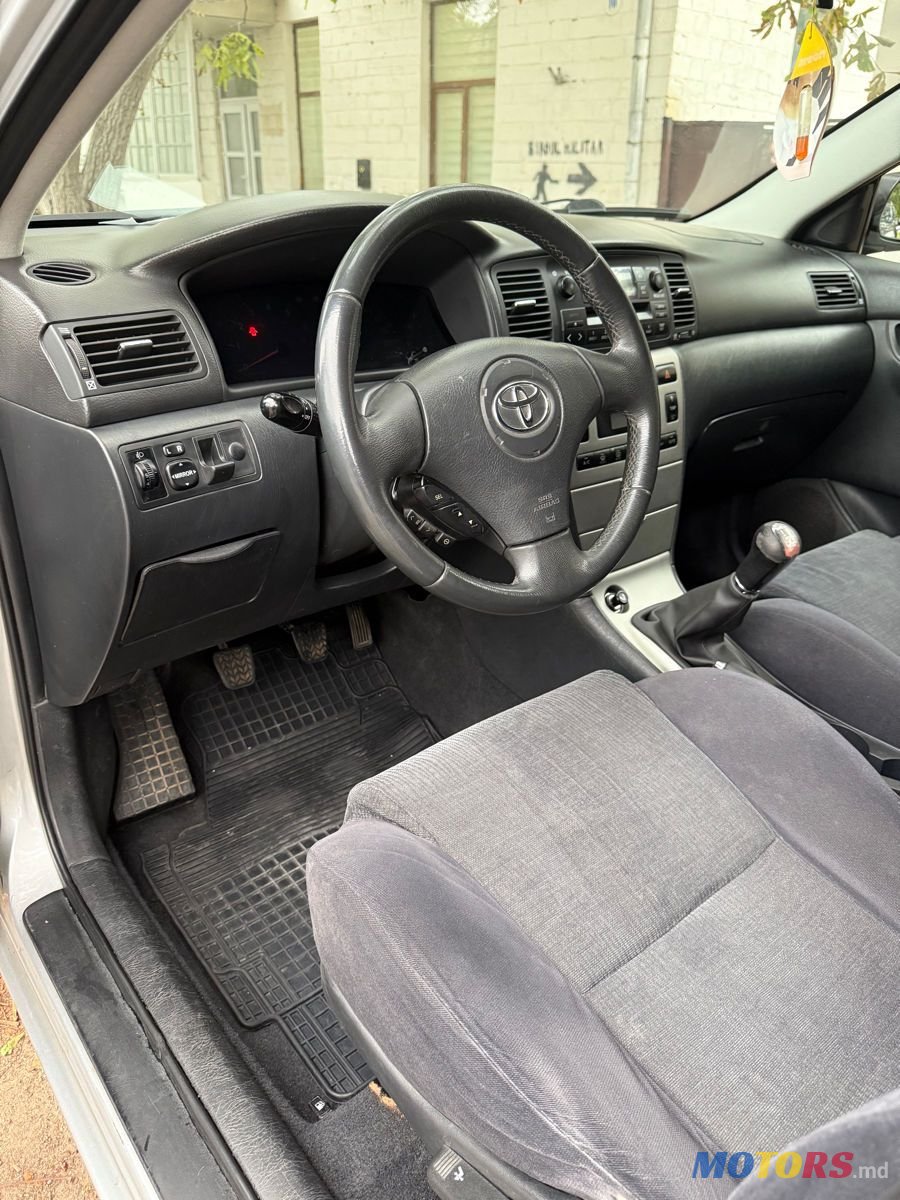 2004' Toyota Corolla photo #6