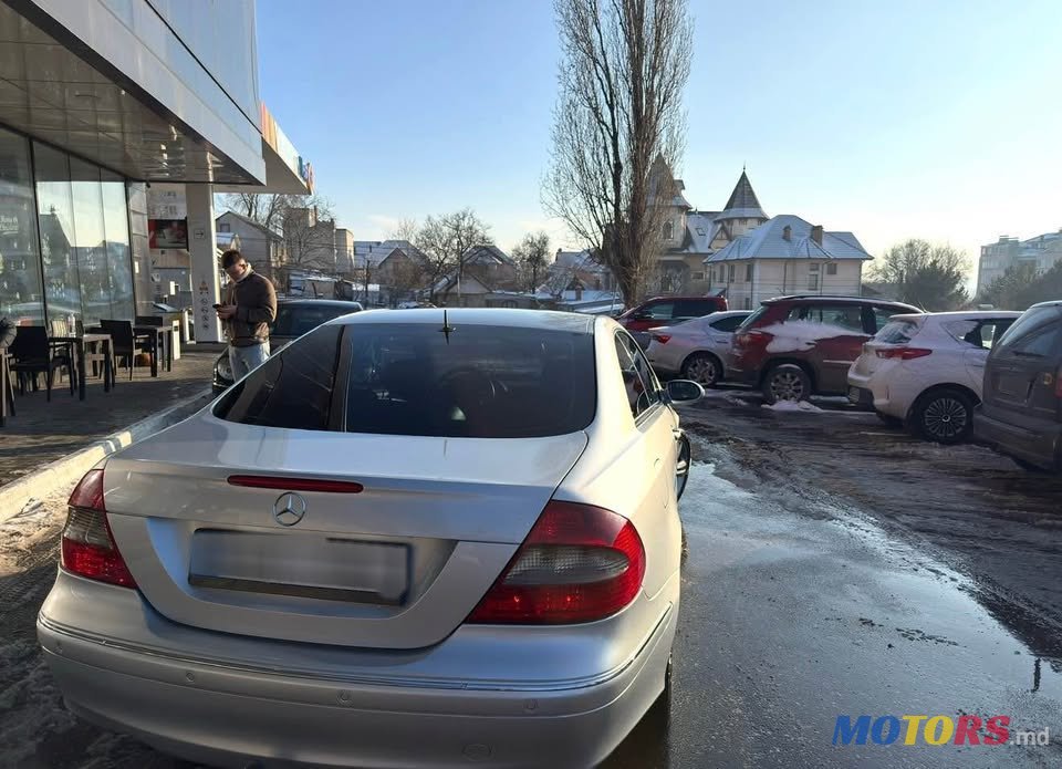 2005' Mercedes-Benz CLK 220 photo #5