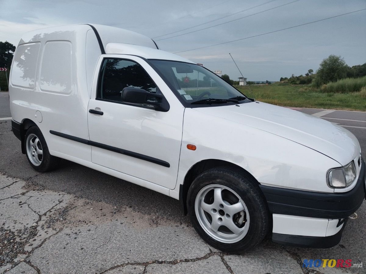 2002' Volkswagen Caddy photo #2