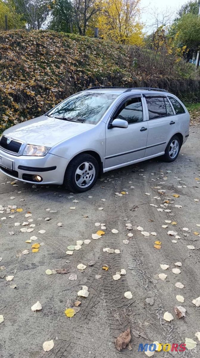 2005' Skoda Fabia photo #2