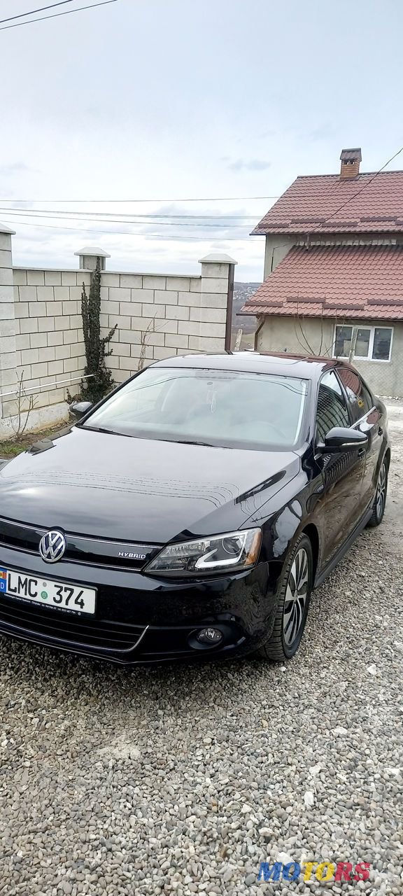 2013' Volkswagen Jetta photo #2