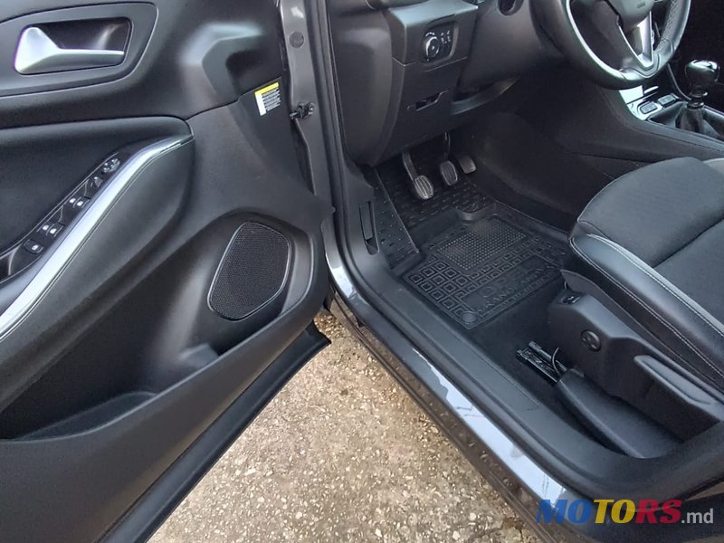 2019' Opel Grandland X photo #2