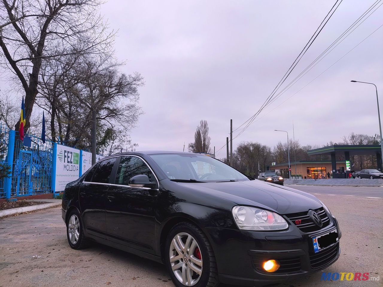 2009' Volkswagen Golf photo #4