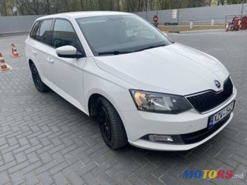2015' Skoda Fabia photo #4