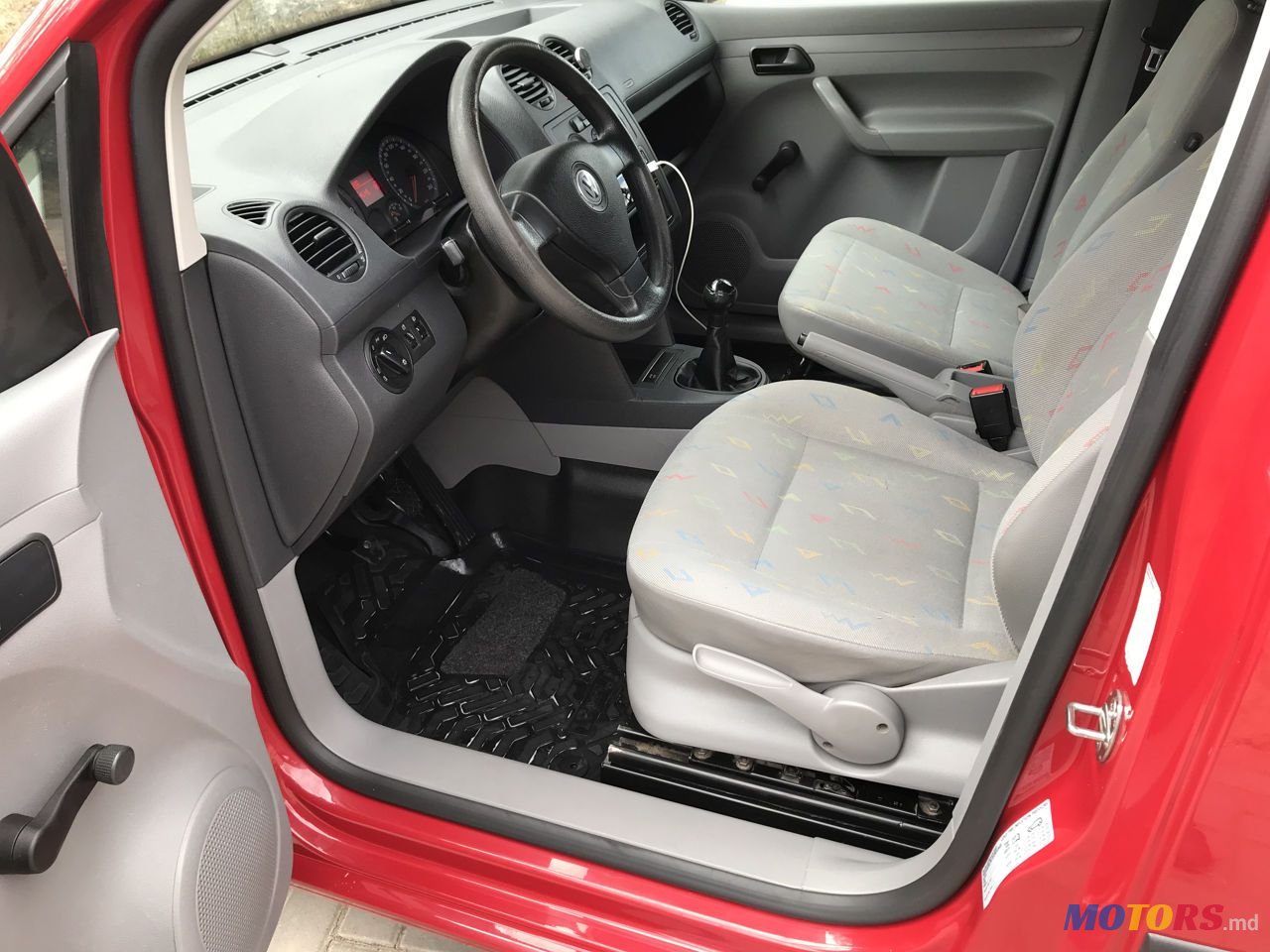 2010' Volkswagen Caddy photo #6