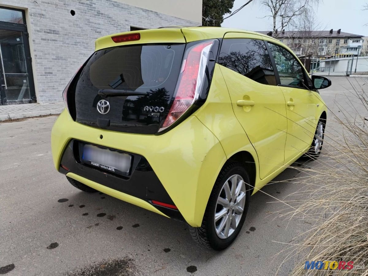 2016' Toyota Aygo photo #3