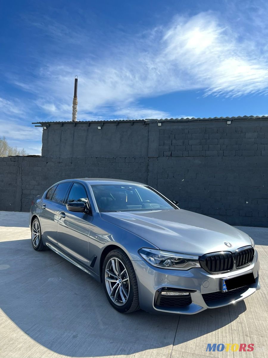 2017' BMW 5 Series photo #1