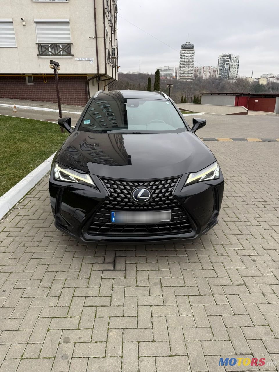 2019' Lexus UX photo #1