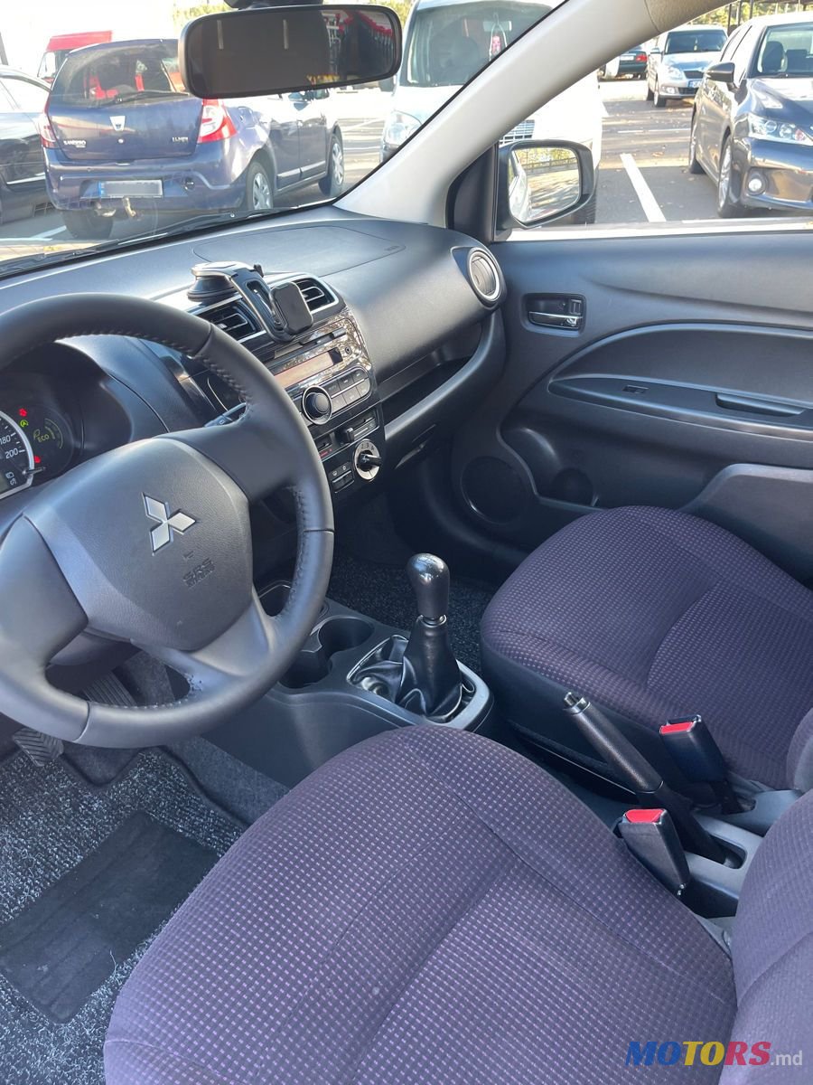 2015' Mitsubishi Space Star photo #6