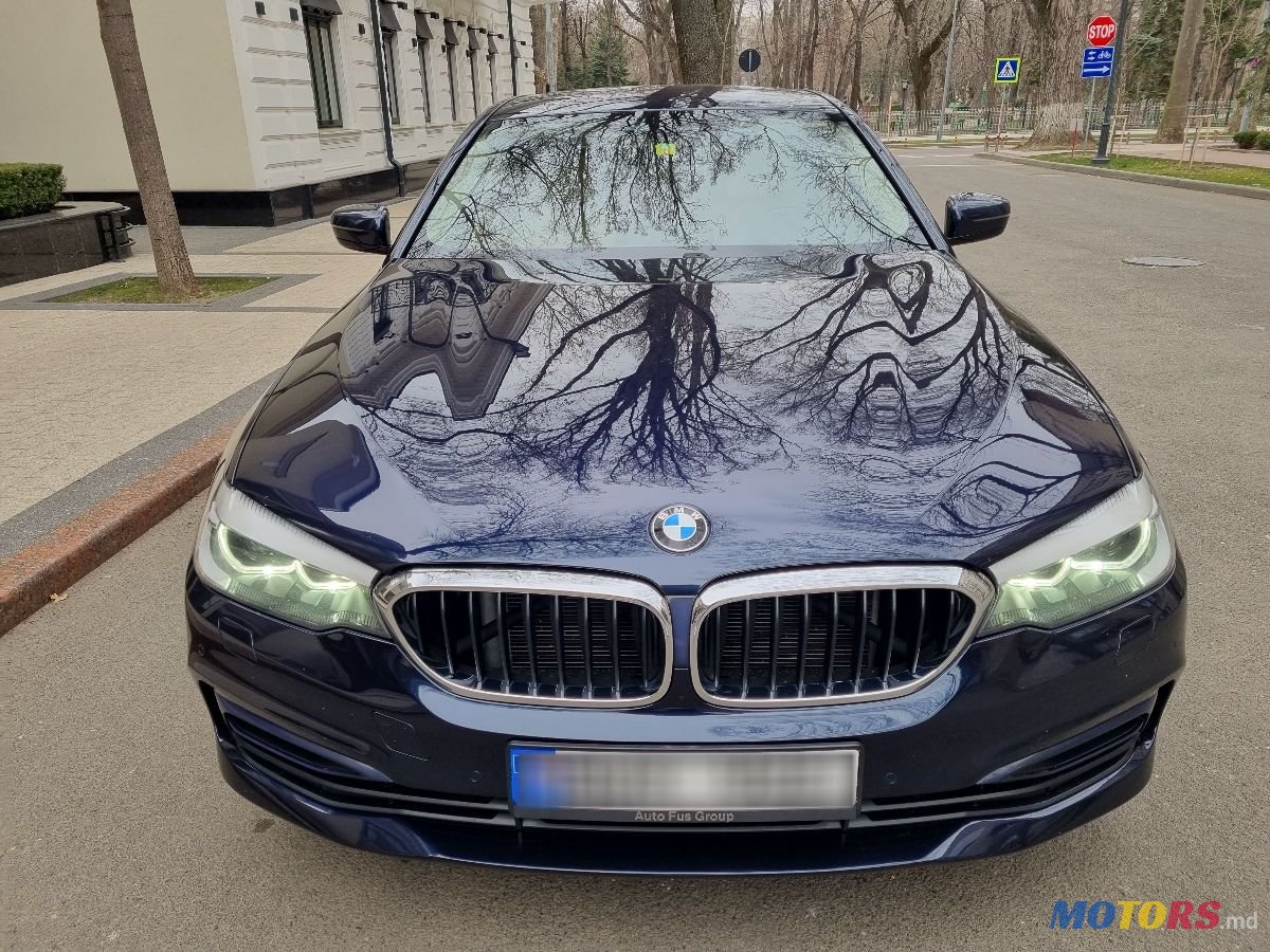2019' BMW 5 Series photo #2