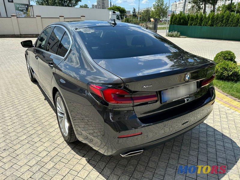 2020' BMW 5 Series photo #4