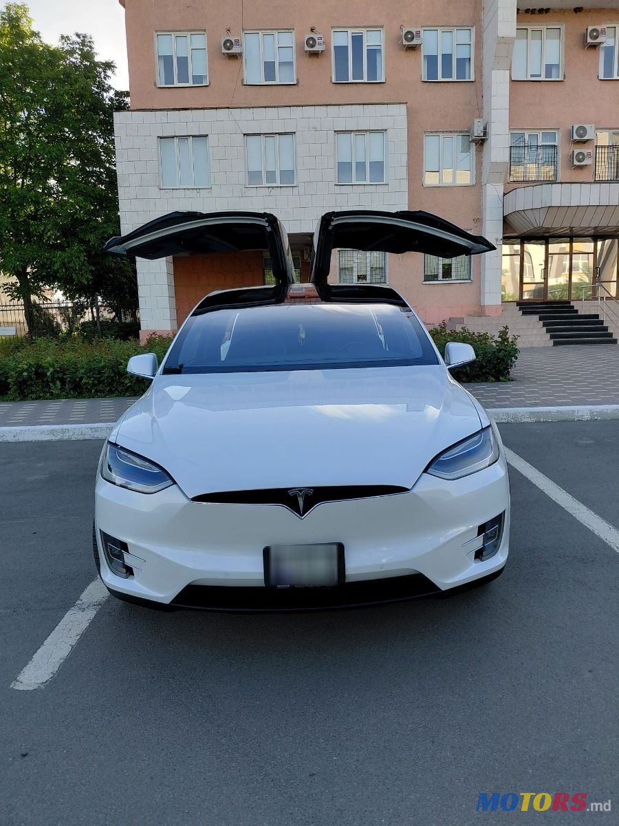 2019' Tesla Model X photo #3