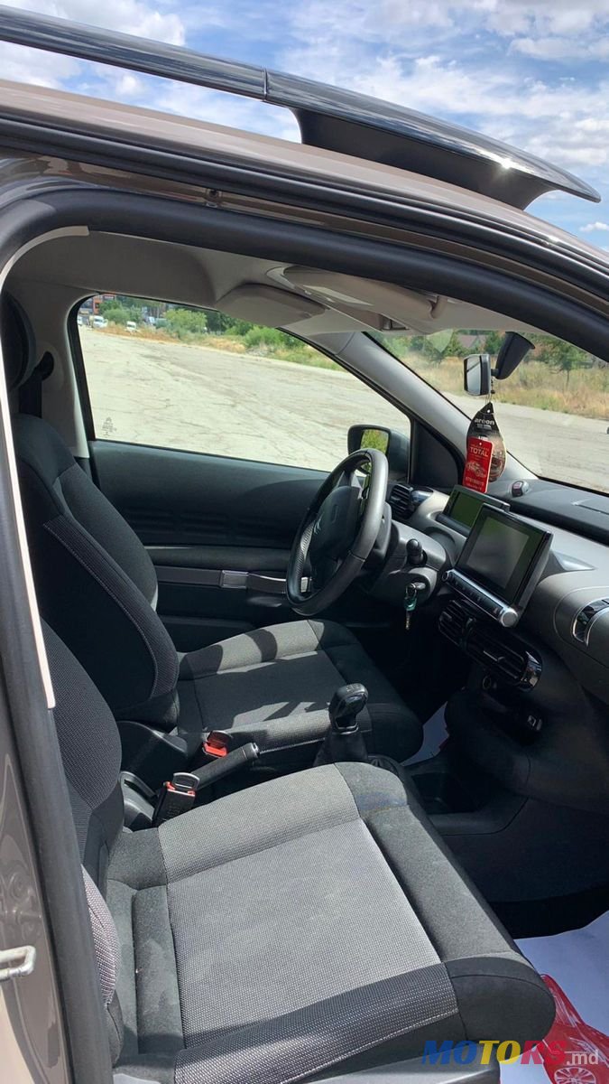 2016' Citroen C4 Cactus photo #4