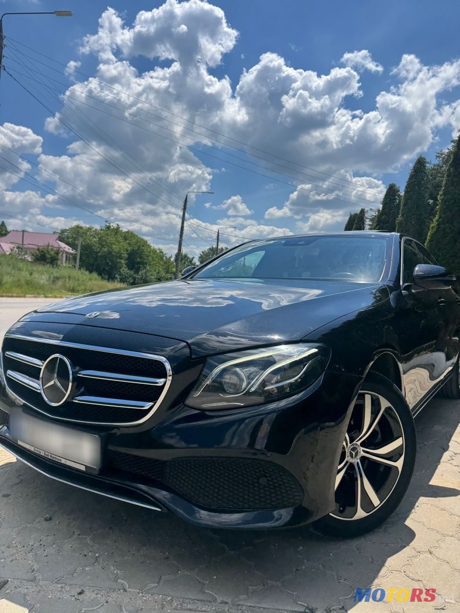 2019' Mercedes-Benz E-Class photo #3