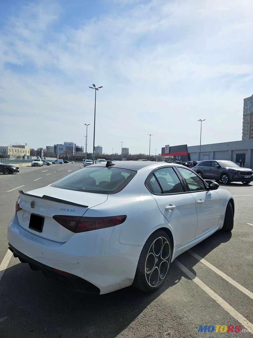 2022' Alfa Romeo Giulia photo #4