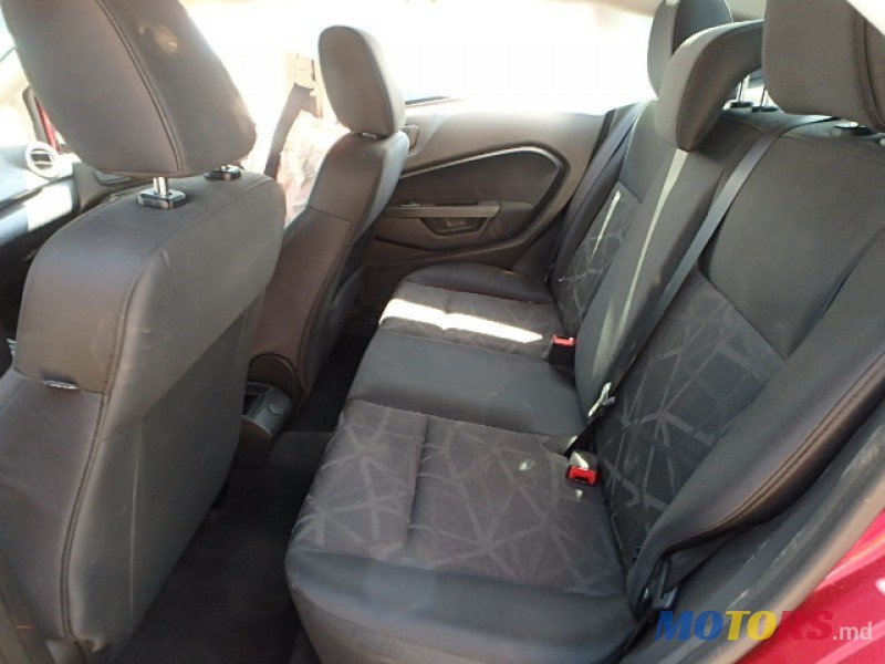 2012' Ford Fiesta photo #3
