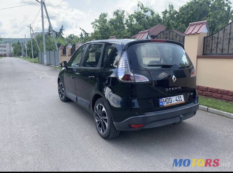 2013' Renault Scenic photo #6