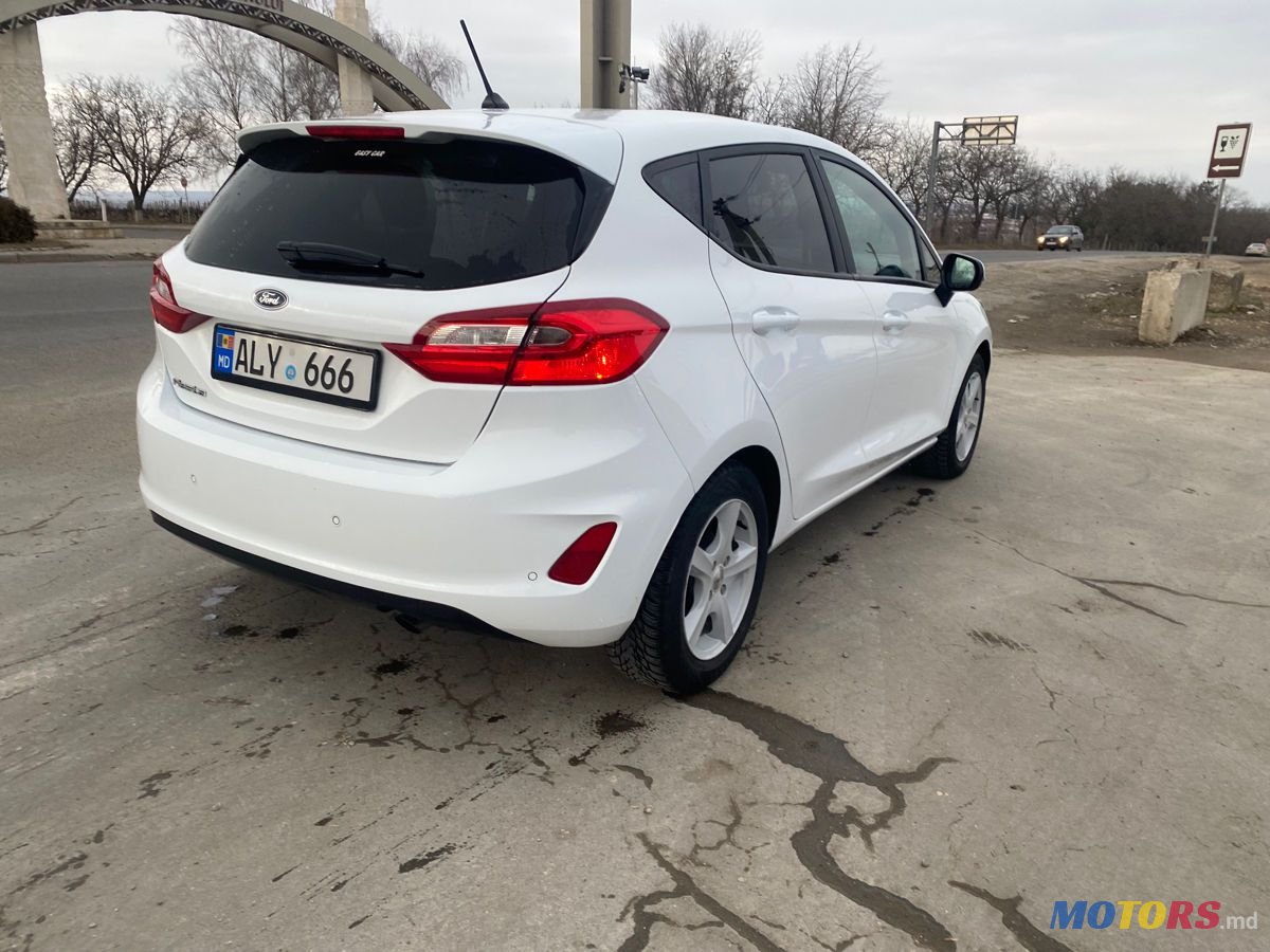 2017' Ford Fiesta photo #2