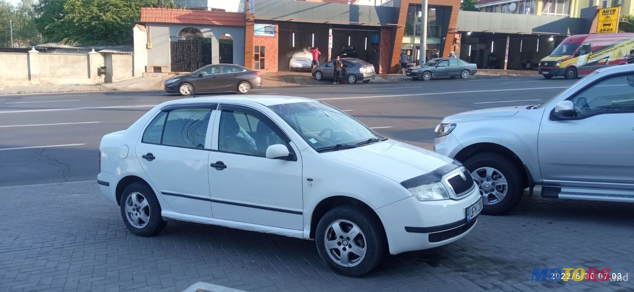 2002' Skoda Fabia photo #2