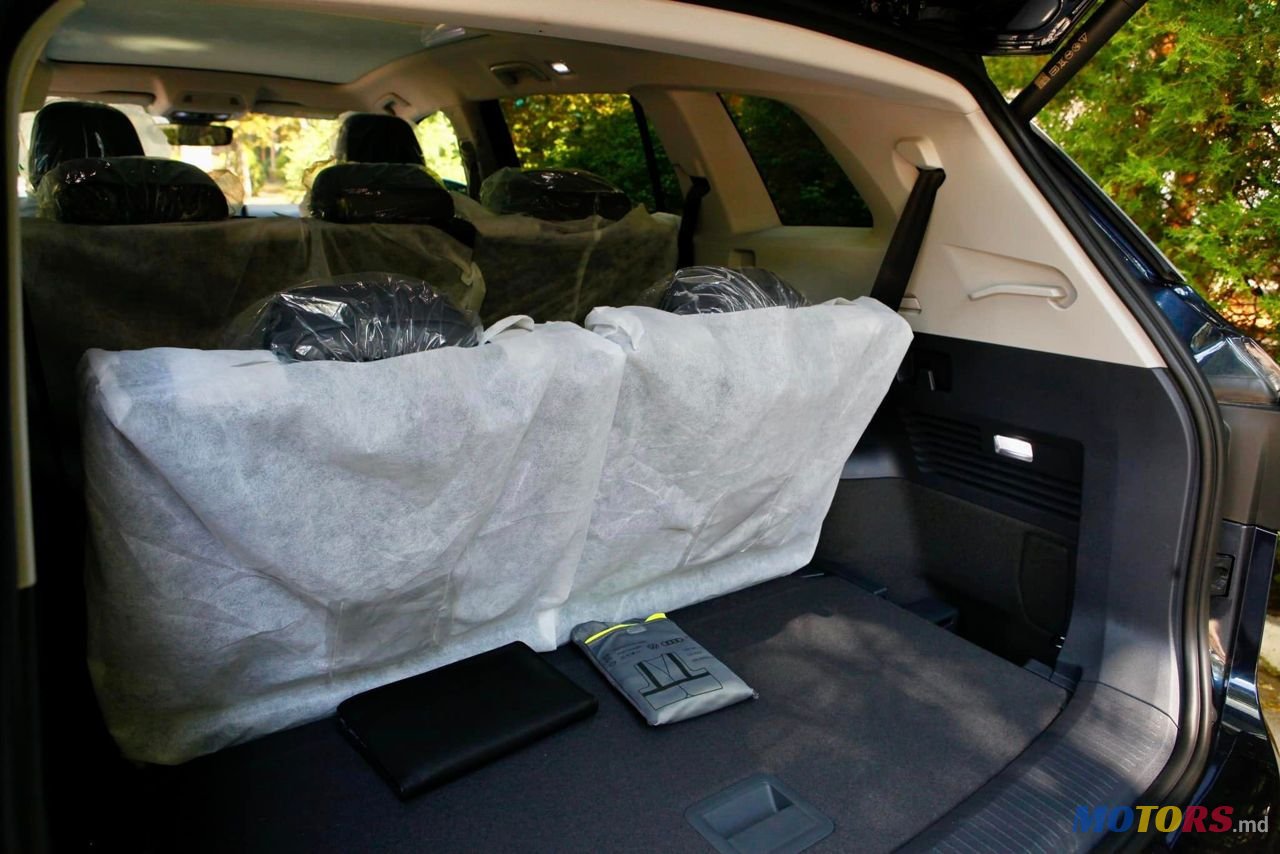 2023' Volkswagen ID.6 photo #4