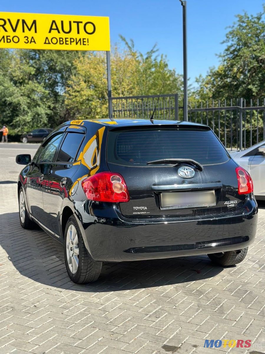 2007' Toyota Auris photo #6