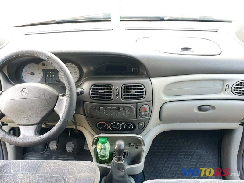 2002' Renault Scenic photo #3