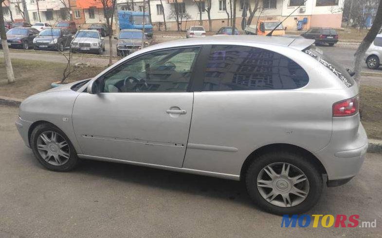 2003' SEAT Ibiza photo #1