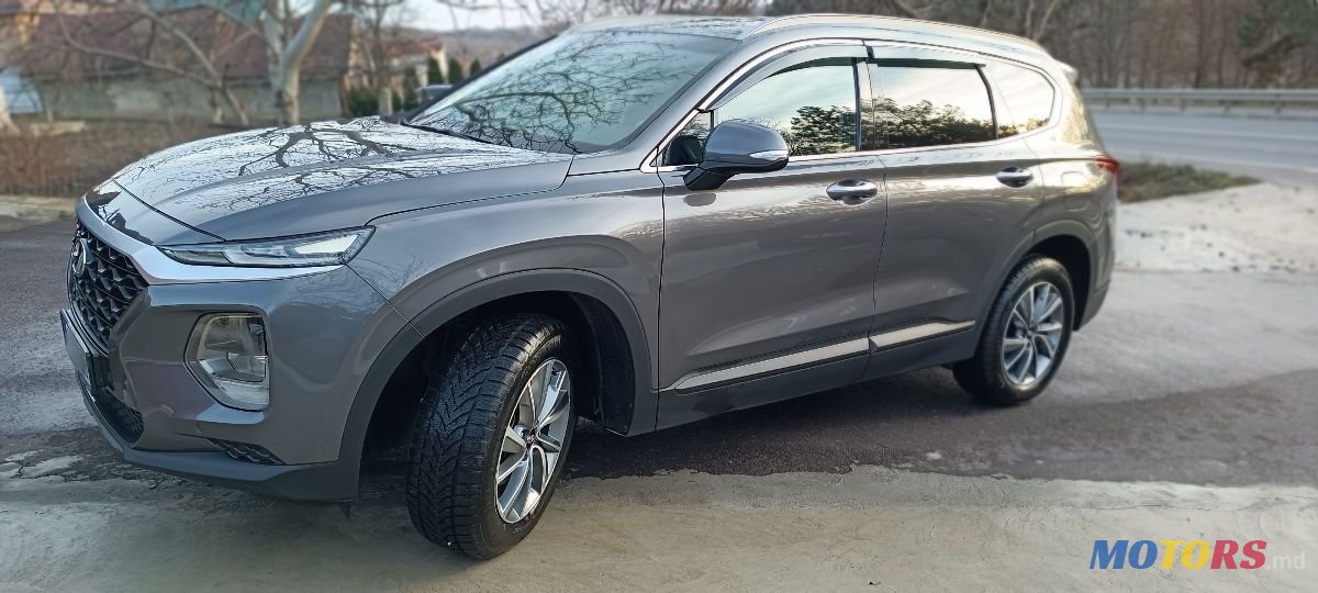 2019' Hyundai Santa Fe photo #3