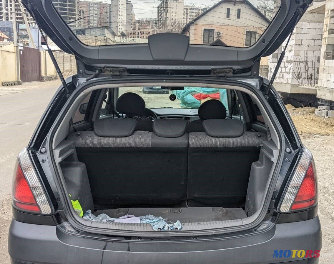 2006' Kia Rio photo #5