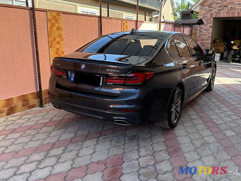 2019' BMW 5 Series photo #2