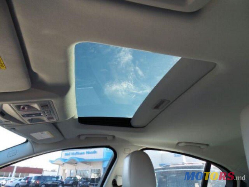 2013' Jaguar XF photo #4