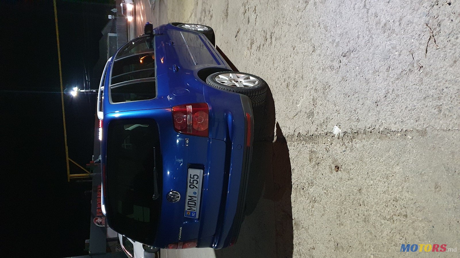 2009' Volkswagen Touran photo #5