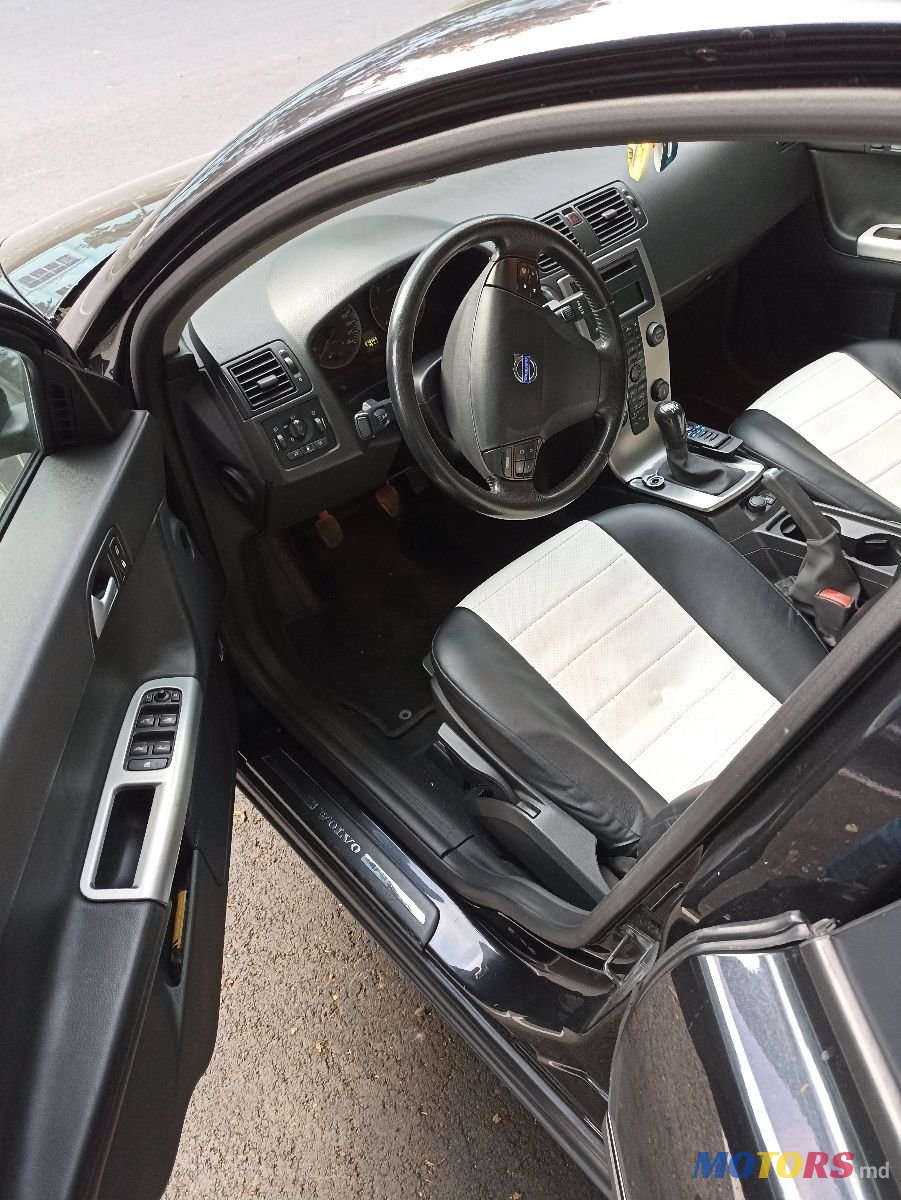 2006' Volvo V50 photo #5