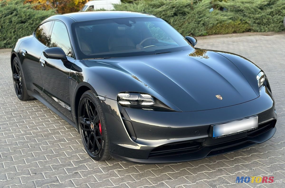 2020' Porsche Taycan photo #3