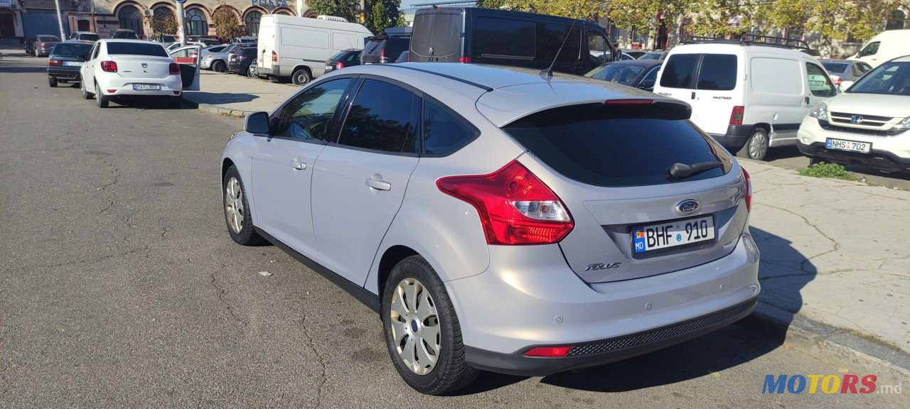 2013' Ford Focus photo #2