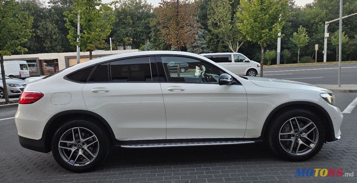2018' Mercedes-Benz Glc Coupe photo #2