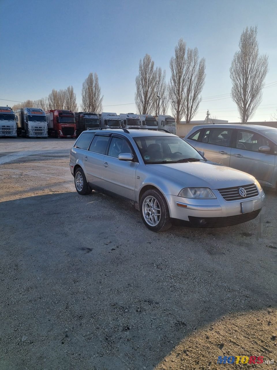 2002' Volkswagen Passat photo #1