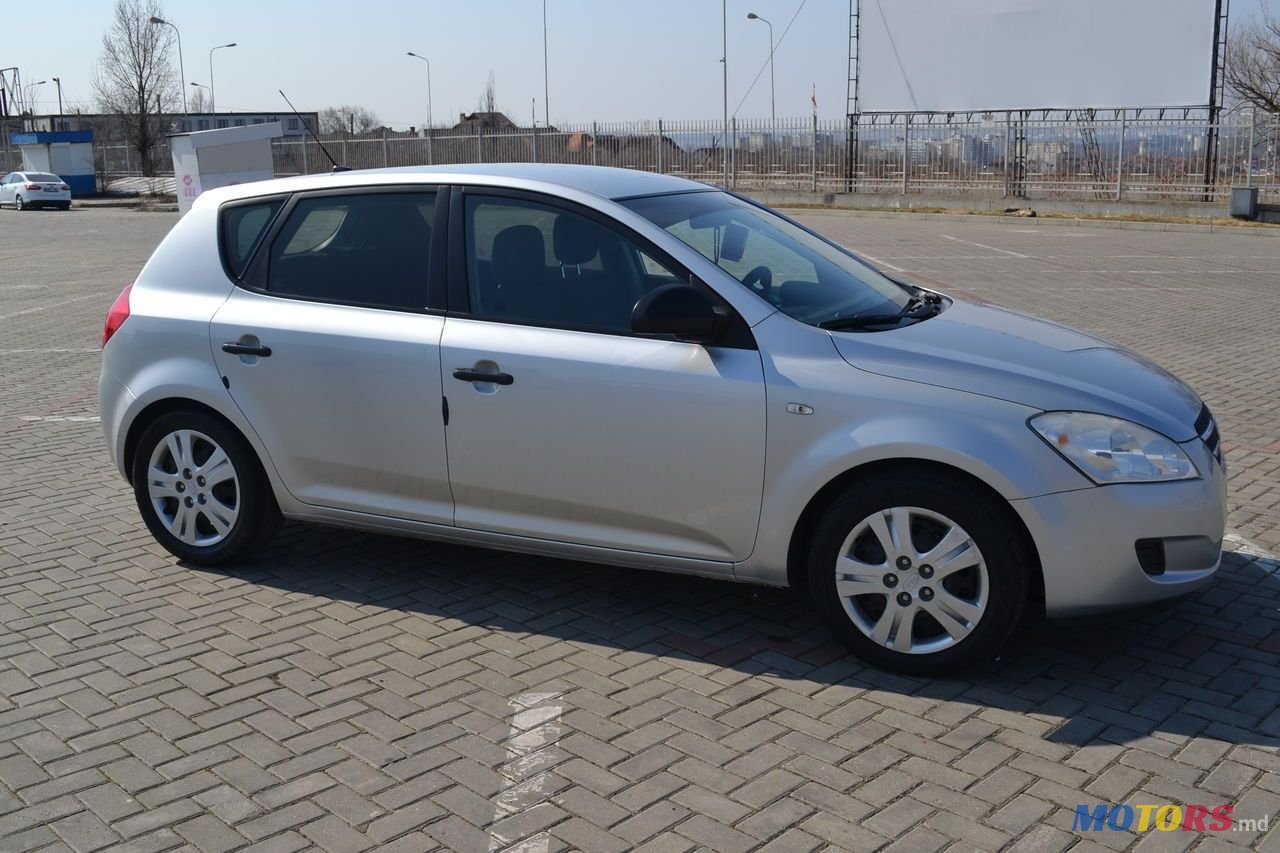 2007' Kia Ceed photo #6