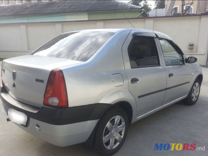 2007' Dacia Logan photo #2