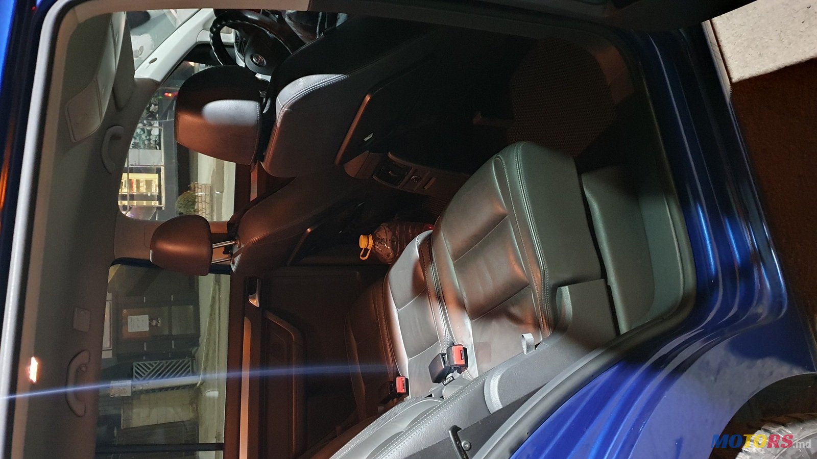 2009' Volkswagen Touran photo #7