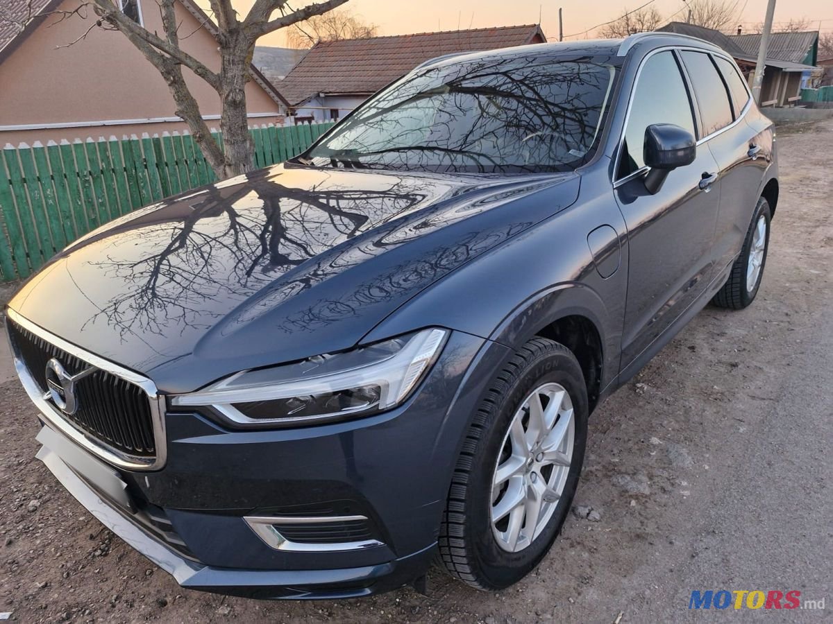 2019' Volvo XC60 photo #2