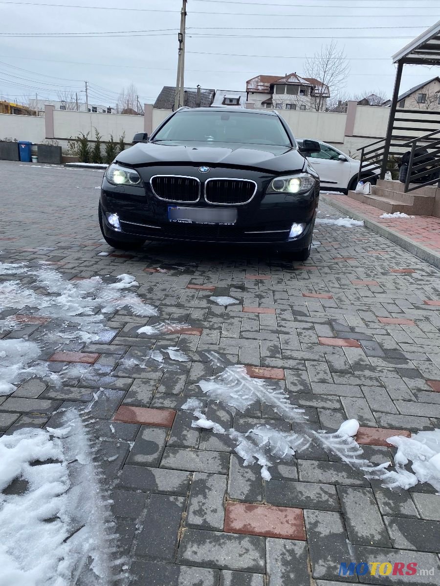 2011' BMW 5 Series photo #4